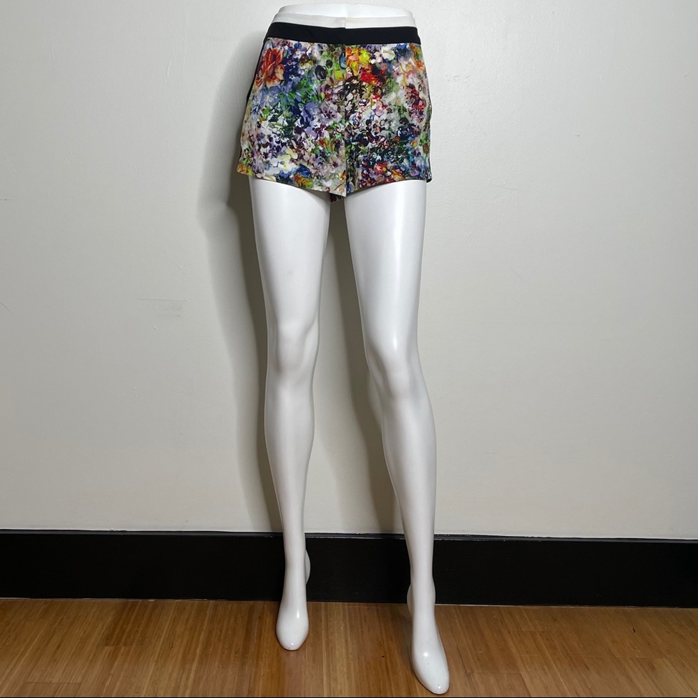 Forever21 floral shorts. Size M